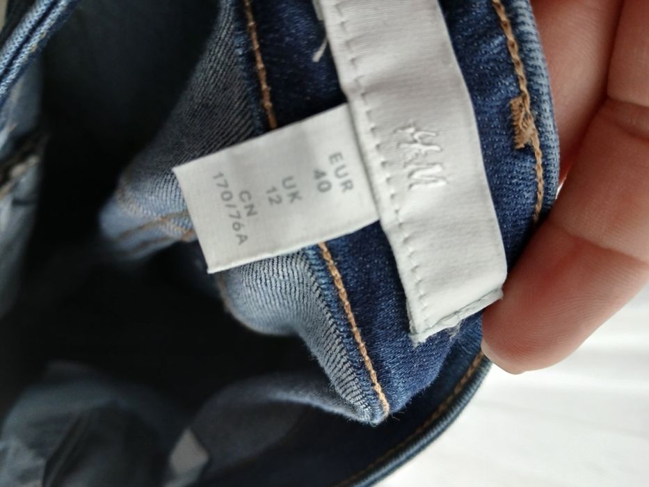 Blugi H&M, marimea 40