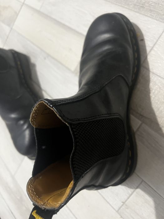 Ghete barbati, Dr.  Martens