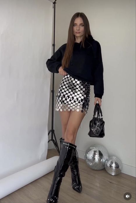 Сребриста пола с пайети. Дамска диско клубна пола