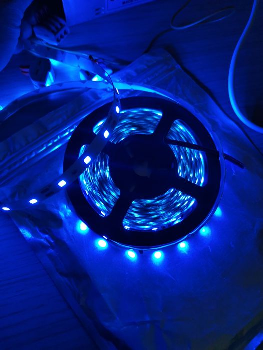 Banda led albastru 12v-5m cu transformator