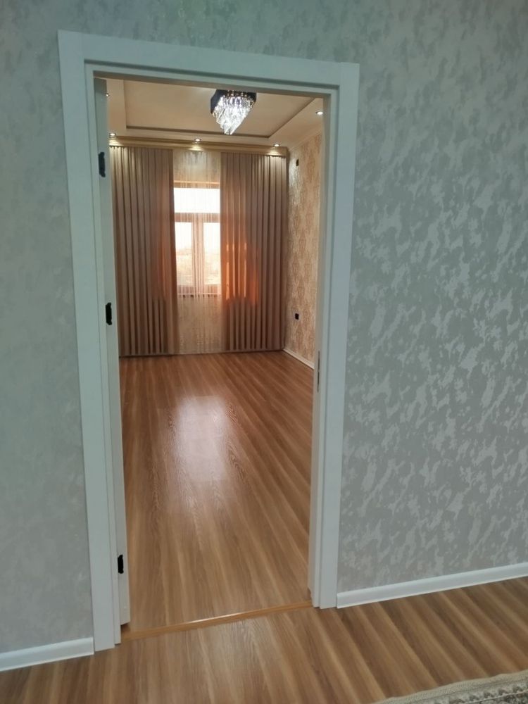 2 хонали гиштли квартира сотилади.