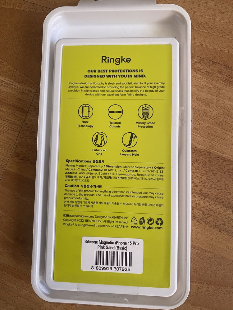 Vand husa iphone 15 pro noua sigilata