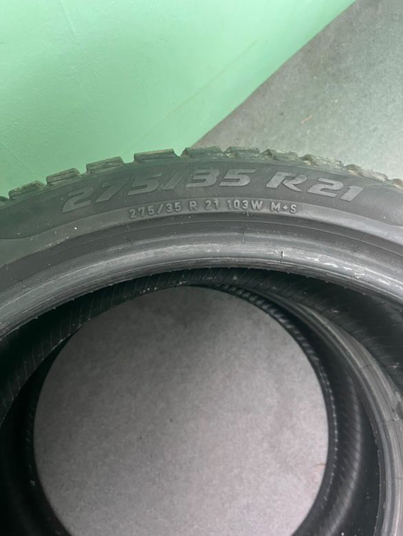 Зимни гуми PIRELLI SOTTOZERO3 275/35/21 23г