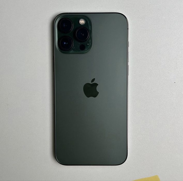 Iphone 13 pro ideal sostayaniyada