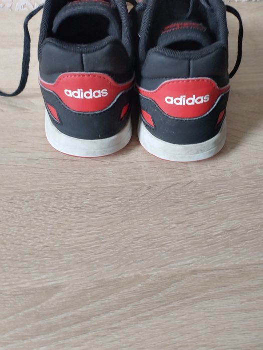 Оригинални маратонки Адидас