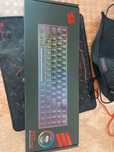Vând tastatură gaming redragon brown switches wireless