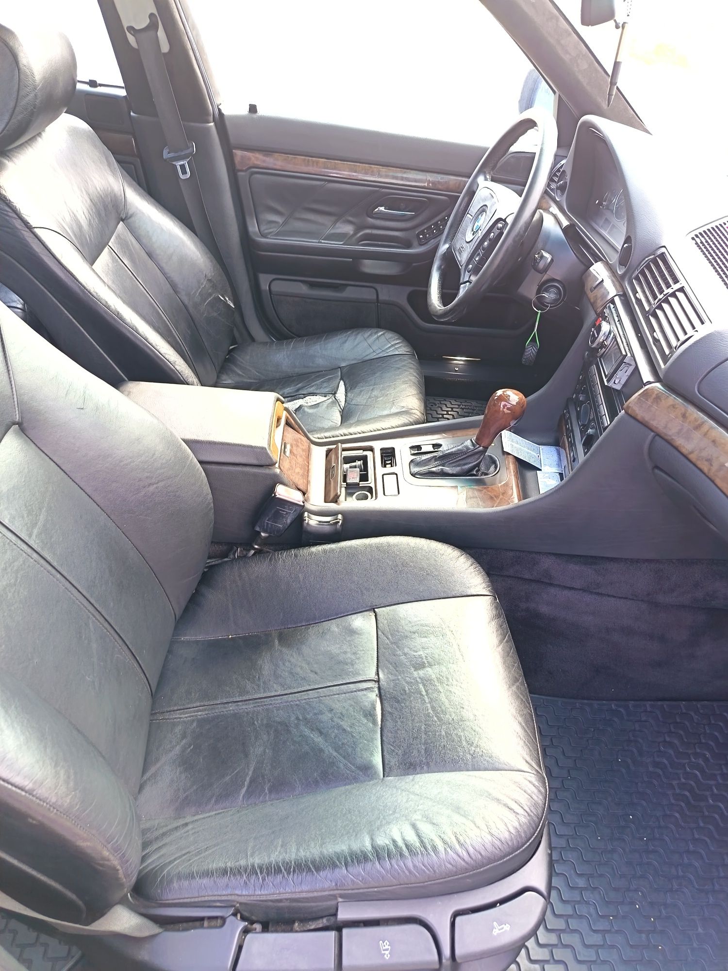 BMW E38 2.8 benzina