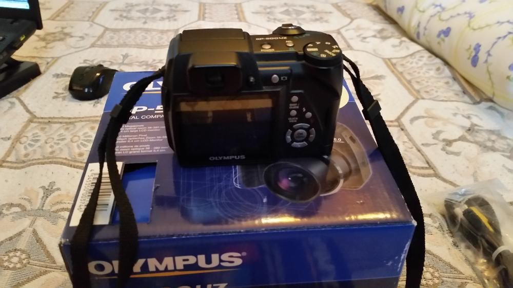 Olympus SP 500 UZ + подарък