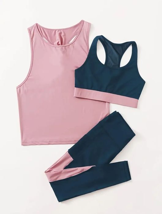 Спортен екип с клин и бюстие