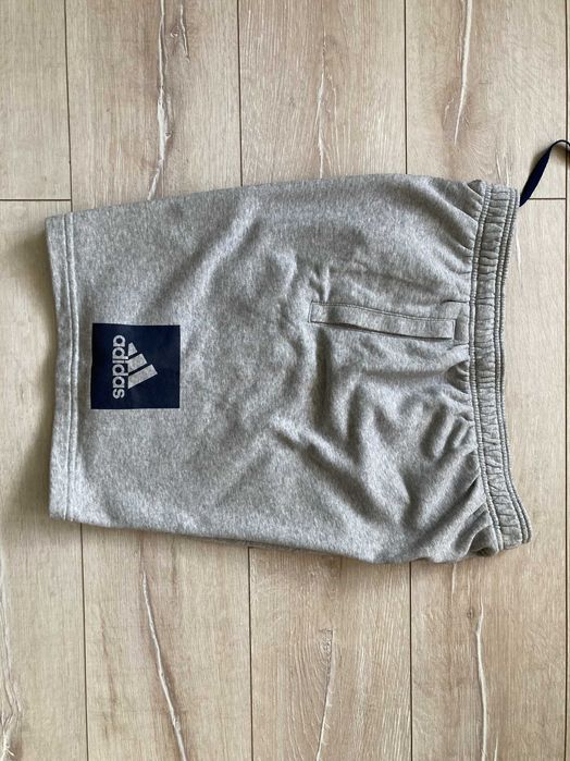 Адидас Adidas Essentials къси панталони къс панталон шорти размер XL