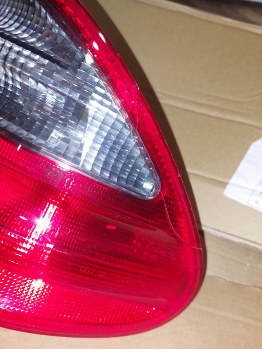 Десен външен стоп E klass W 211 kombi