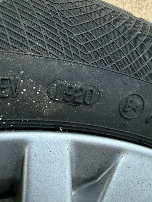 Jante Iarna Volkswagen 5x112 R17 - 215/55/17