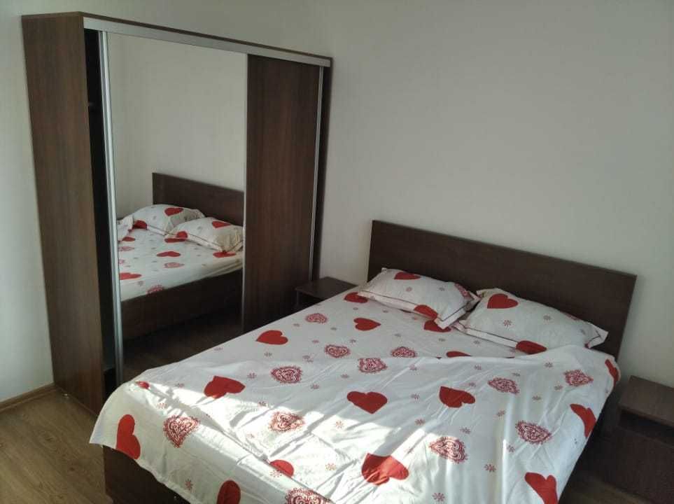 Vand apartament 3 camere, mobilat-utilat, etaj 1 !!