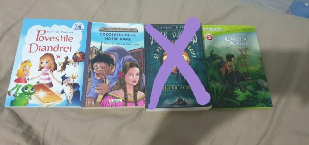 Vand cele 4 carti mai putin "Povesti Diandrei"la pretul de 30 de lei
