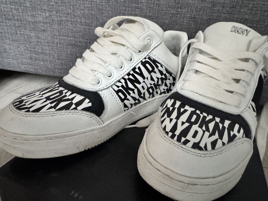 Pantofi dama DKNY Odlin marime 37