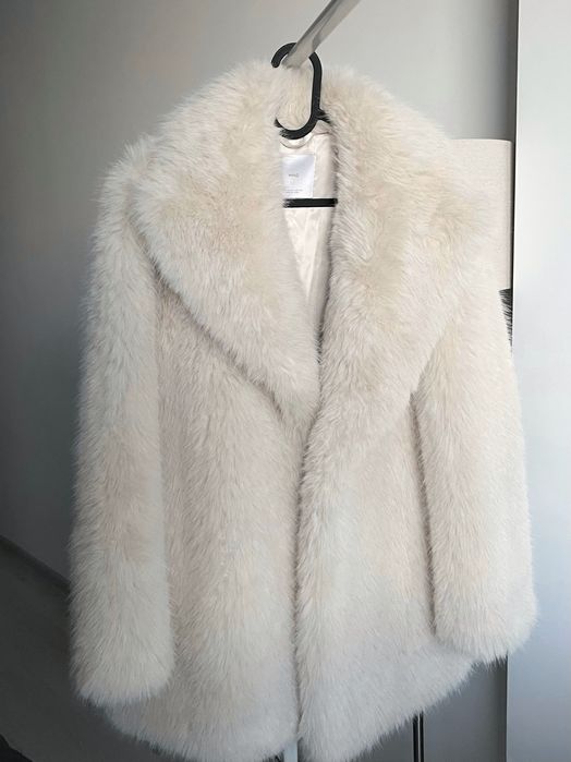 Палто MANGO с изкуствена кожа с косъм