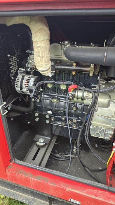 Generator zenessis 22 kw nou