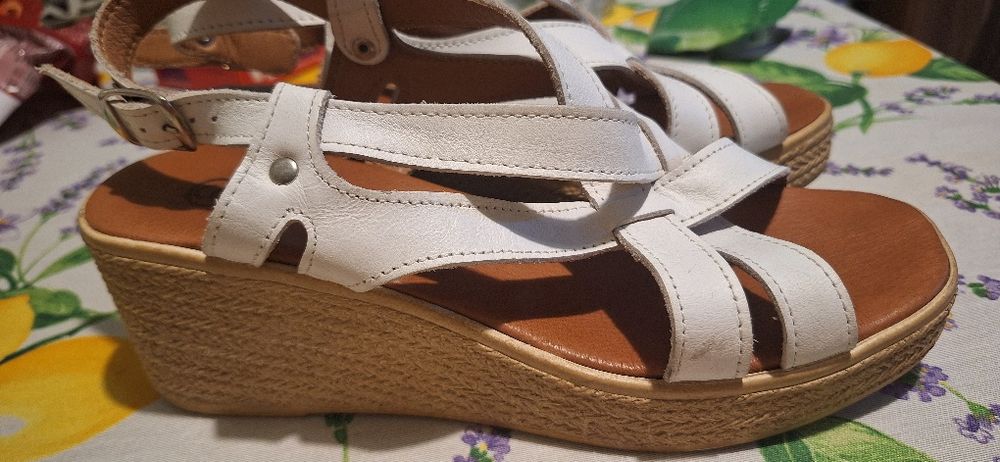 Сандали от ест.кожа от Португалия