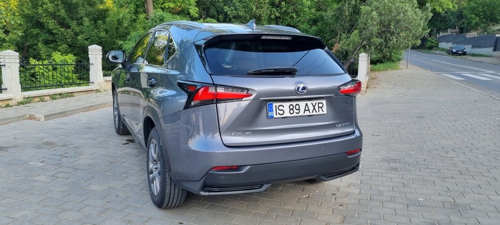 Lexus NX 300h hybrid 4x4 garantie