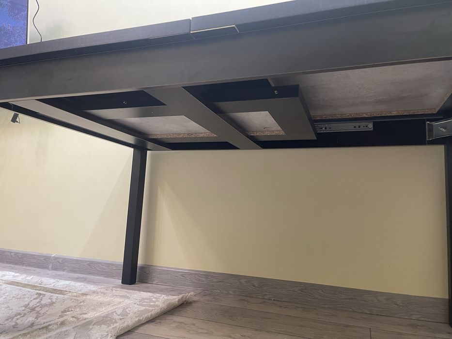 Продается раздвижной стол