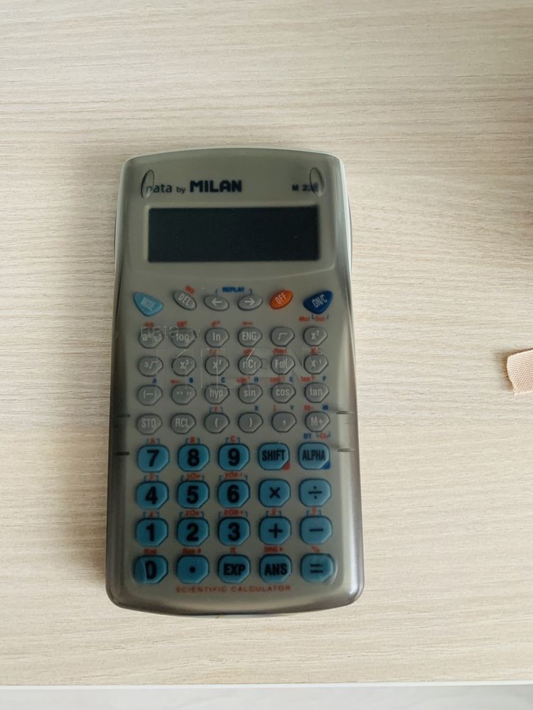 Calculator stiintific MILAN M228