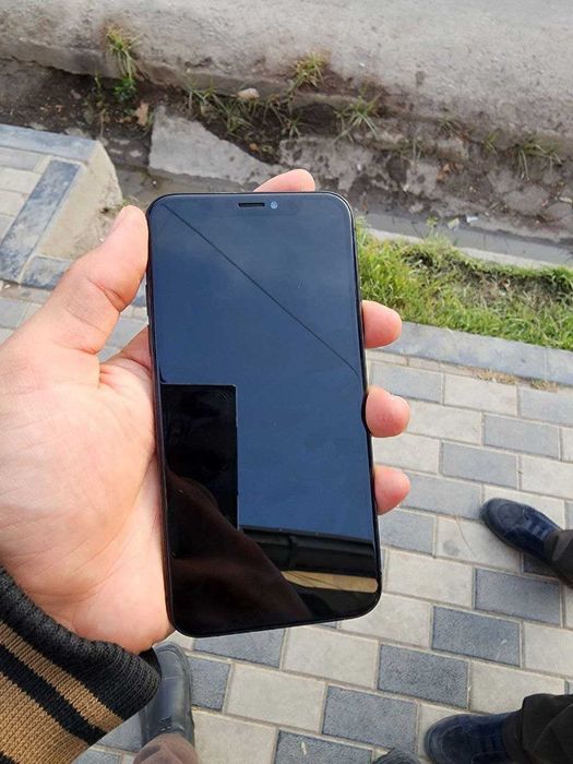 iphone x  yaxshi batarekasi juda zur /LLA