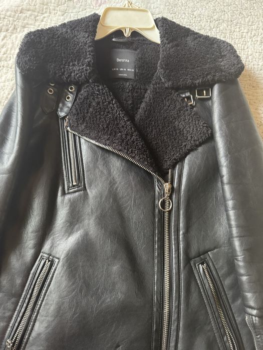 Geaca Bershka XS imitatie de piele, impecabila