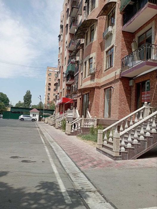 Аренда Офис, Шоурум на чиланзаре Ц квартал Цокольное помещение 23 КВм