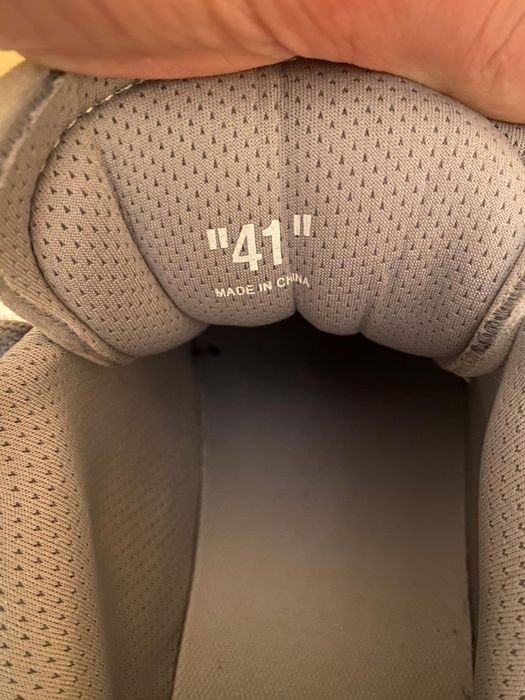 Off white odsy 1000 grey