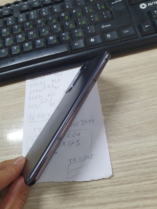 Samsung S21 5G 256Gb продам