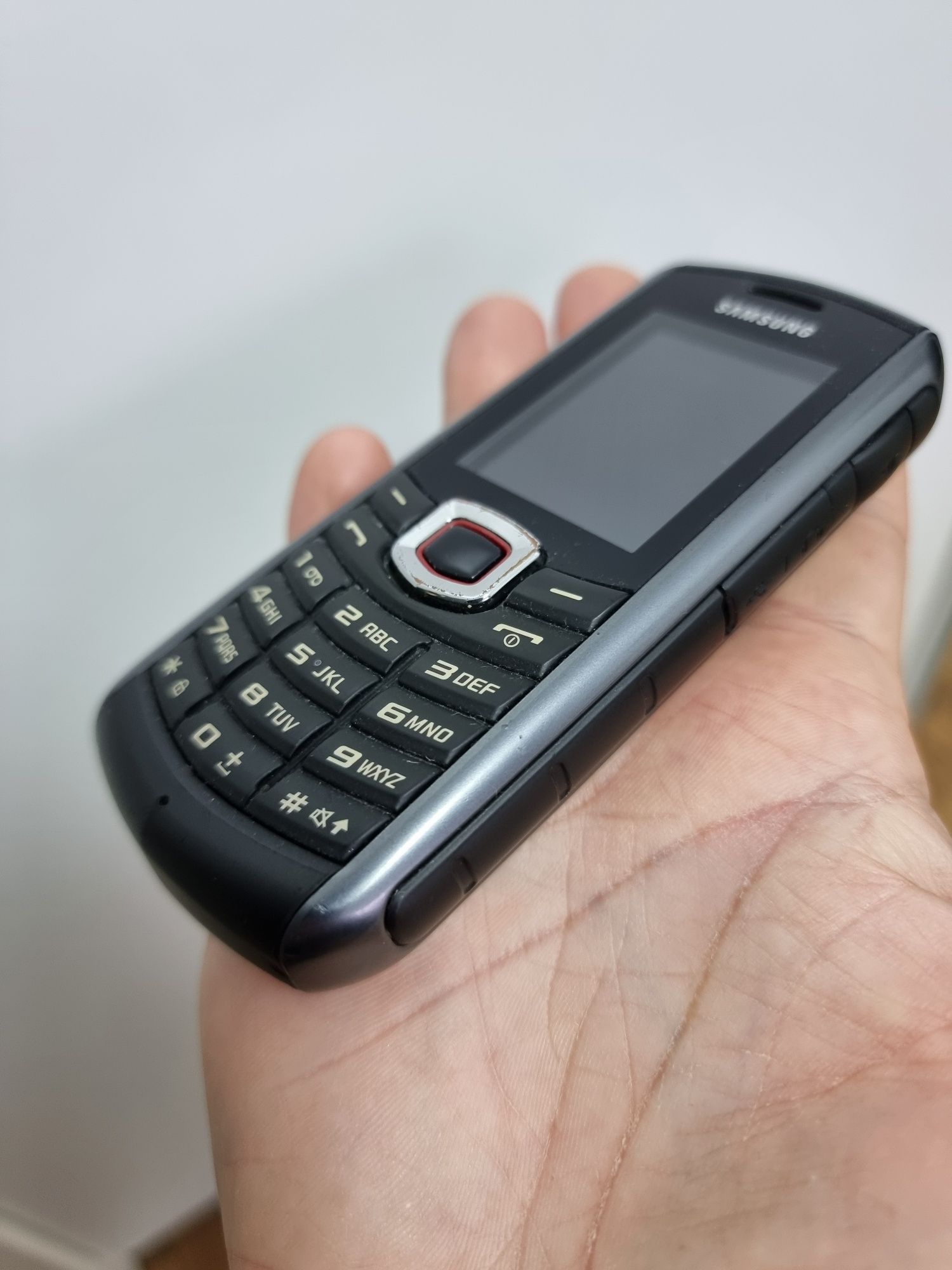Samsung GT B2710 telefon antisoc rezistent