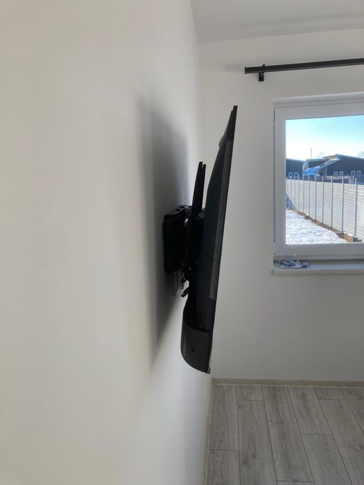 Instalare Paravan dus / cada . Uscator haine. Instalare Masina spalat