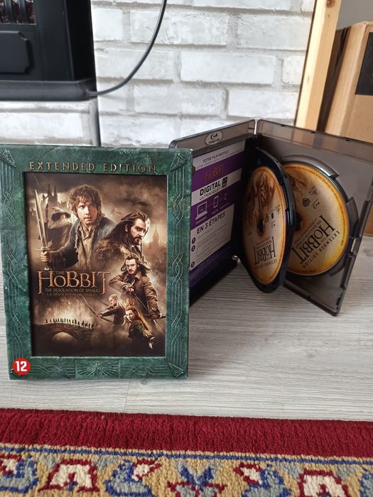 Vând PS 3 și 20 jocuri