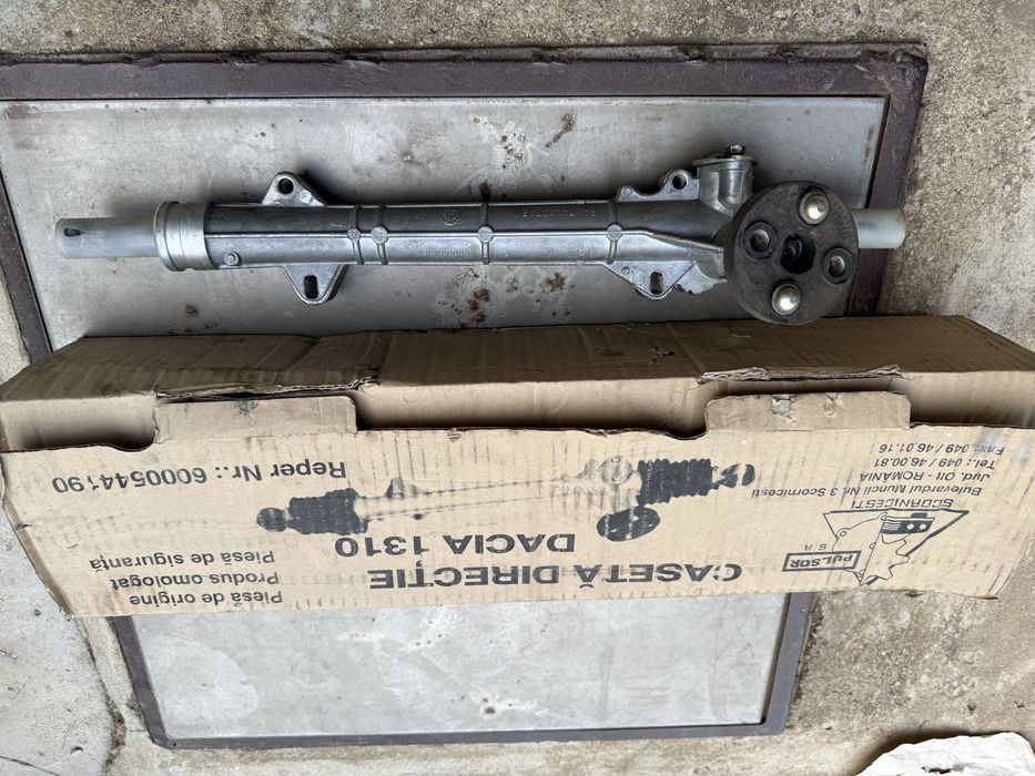 Caseta de directie Dacia 1300 1310 si papuc noua originala