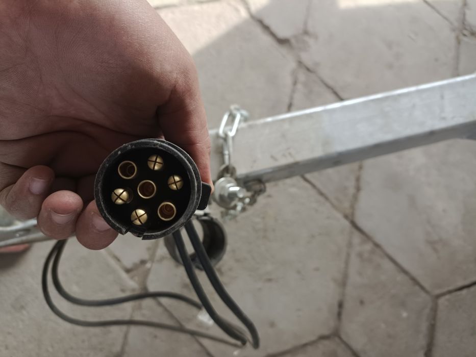 Продается прицеп новая двухмостный