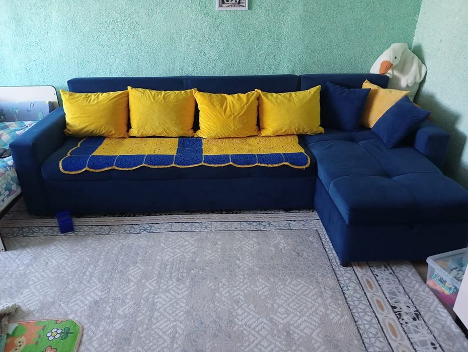 Продам диван 100000 тенге