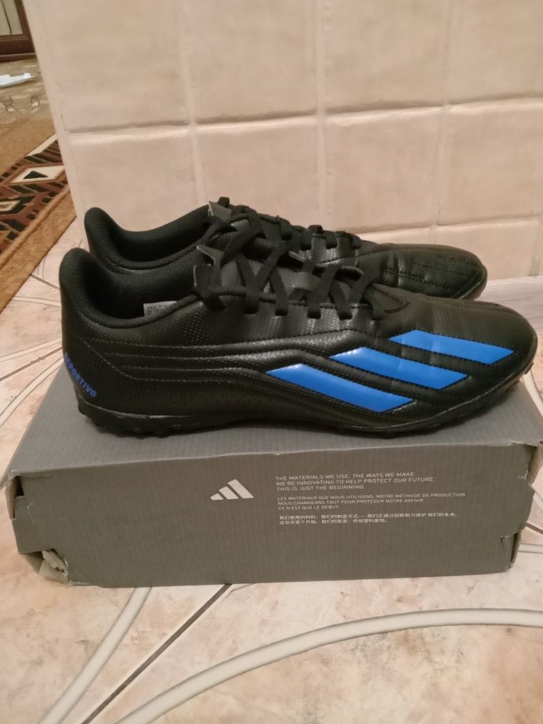 Продам бутсы сороконожки Adidas Deportivo II TF 40 р
