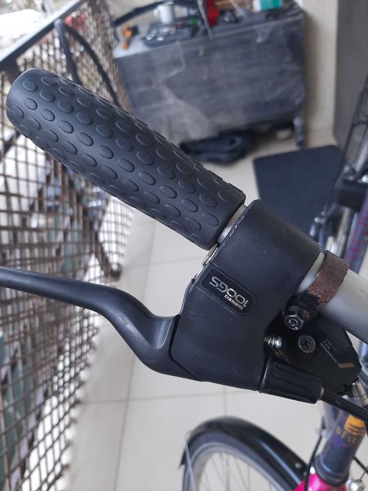 Bicicleta Shimano 100GS EMS