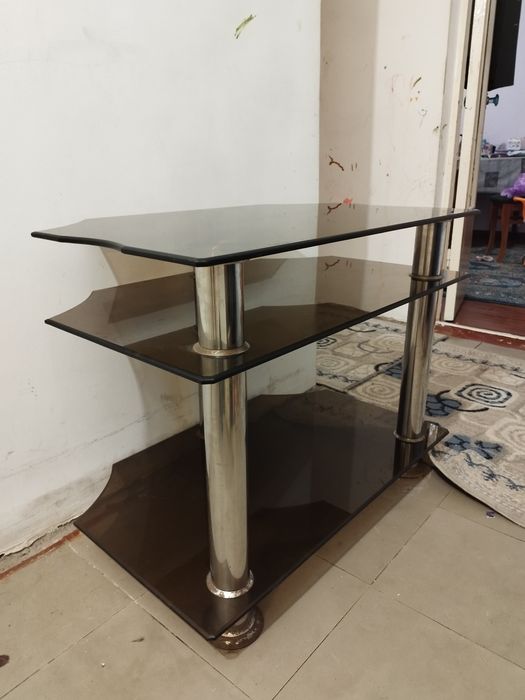 Стол журнальный и подставка для телевизора