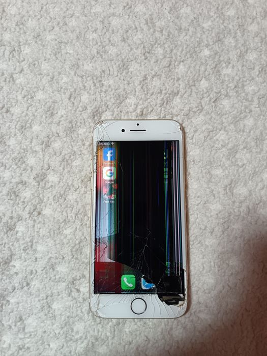 Vănd Iphone 7 folosit