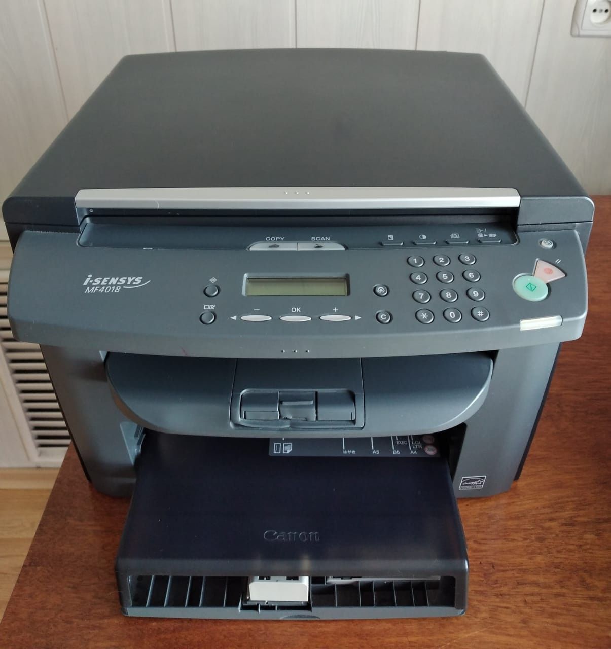 Продам принтер I-SENSYS MF4018