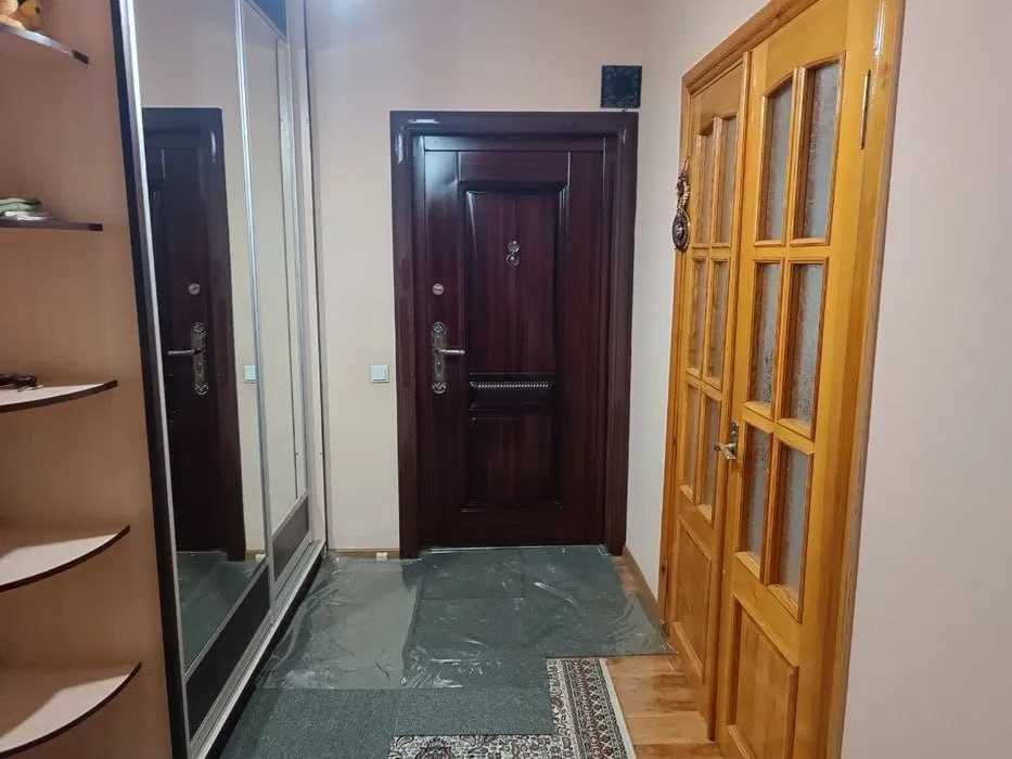 (К129252) Продается 3-х комнатная квартира в Шайхантахурском районе.