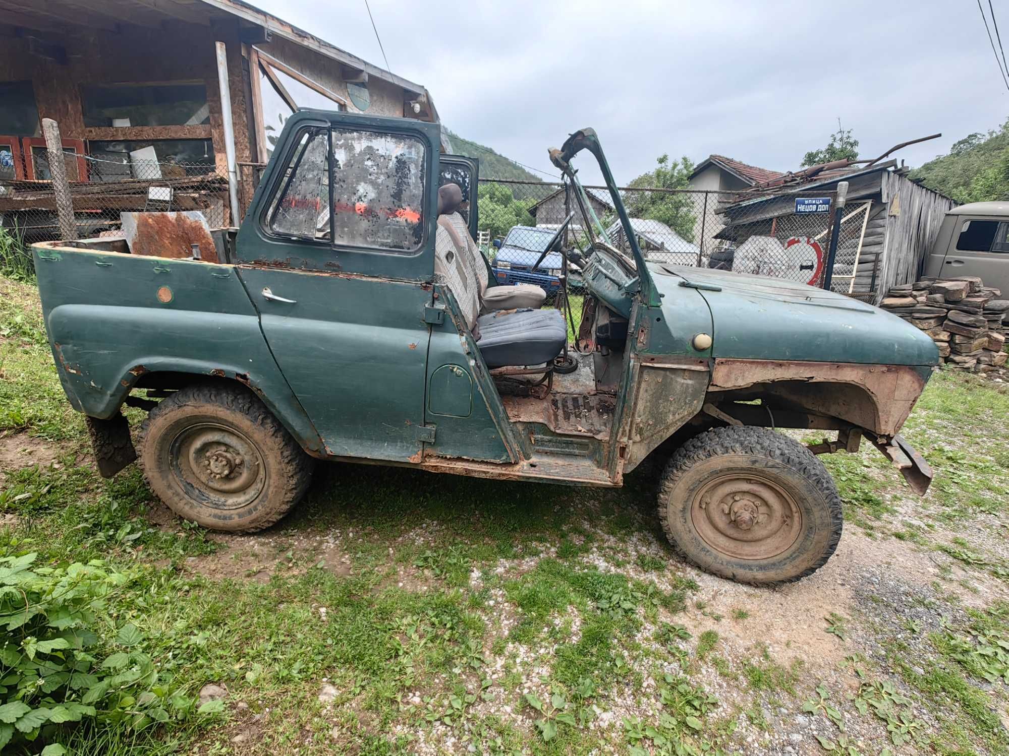 Продавам зжип УАЗ 469
