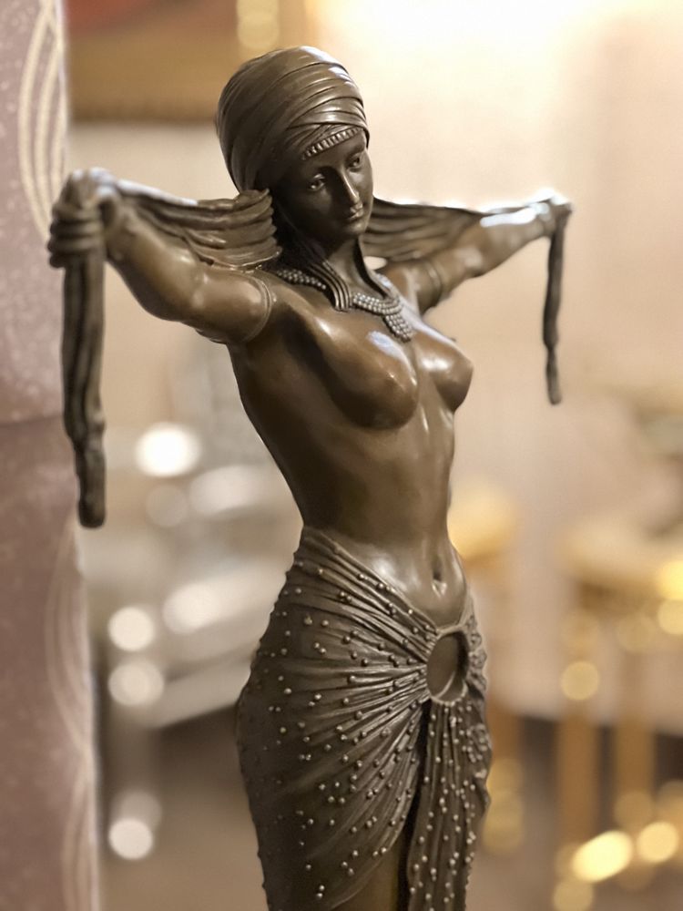 Statuetă Bronz *** vintage / antic / vechi / retro ***