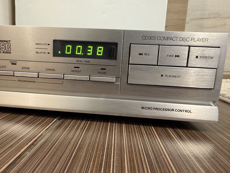 Philips CD-303 Качествен CD Player
