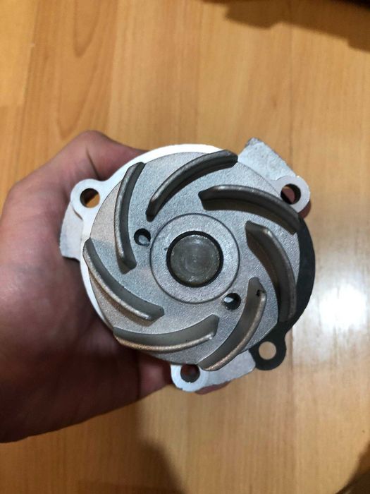 Продам новую помпу для ВАЗ 2108/09