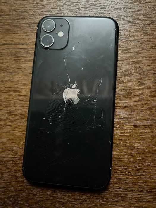 iPhone 11 qora rangli