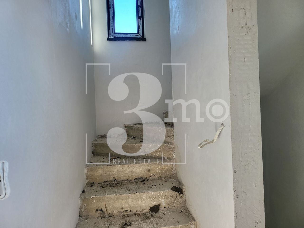 Продава се Къща в Костинброд - 187 кв.м за 1872 €/кв.м - Снимка #11