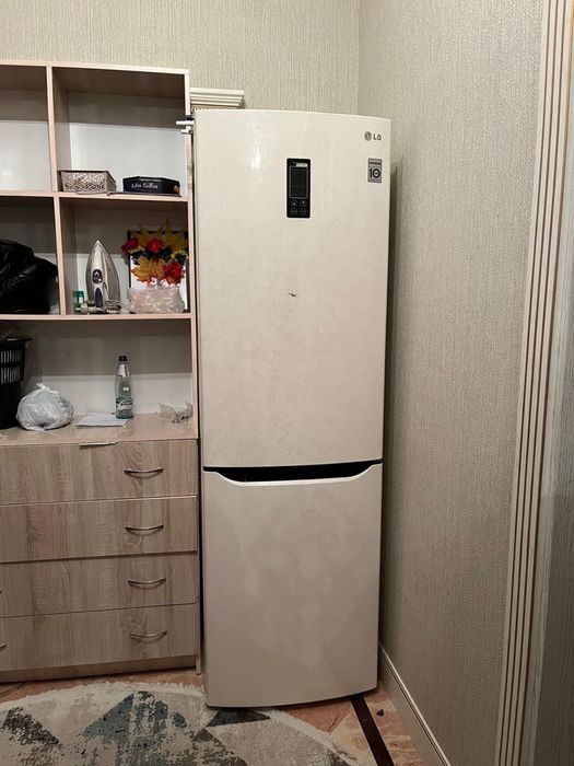 Продам холодильник