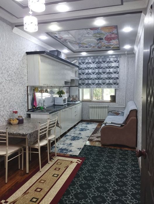 50.5 kv. Zarafwon sh. Istiqlol mfy 5mt 1-uy 79 kvartira 1-etaj.